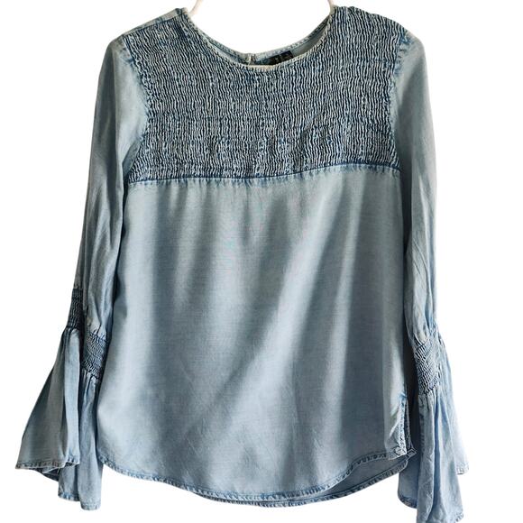 D & Kade Smocked Bodice Bell Sleeved Boho Top Size Small - Picture 1 of 7